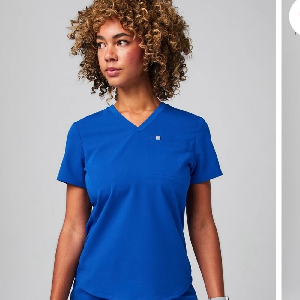 Fabletics Vita Flex-1 Pocket Scrub Top Royal Blue